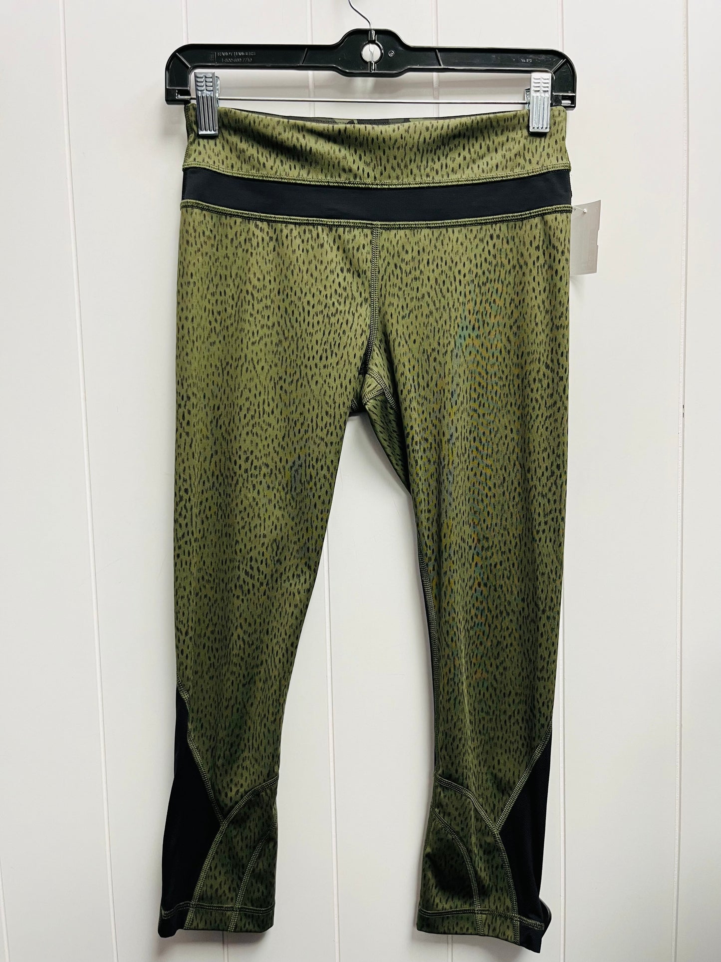 Athletic Capris By Lululemon In Black & Green, Size: 4