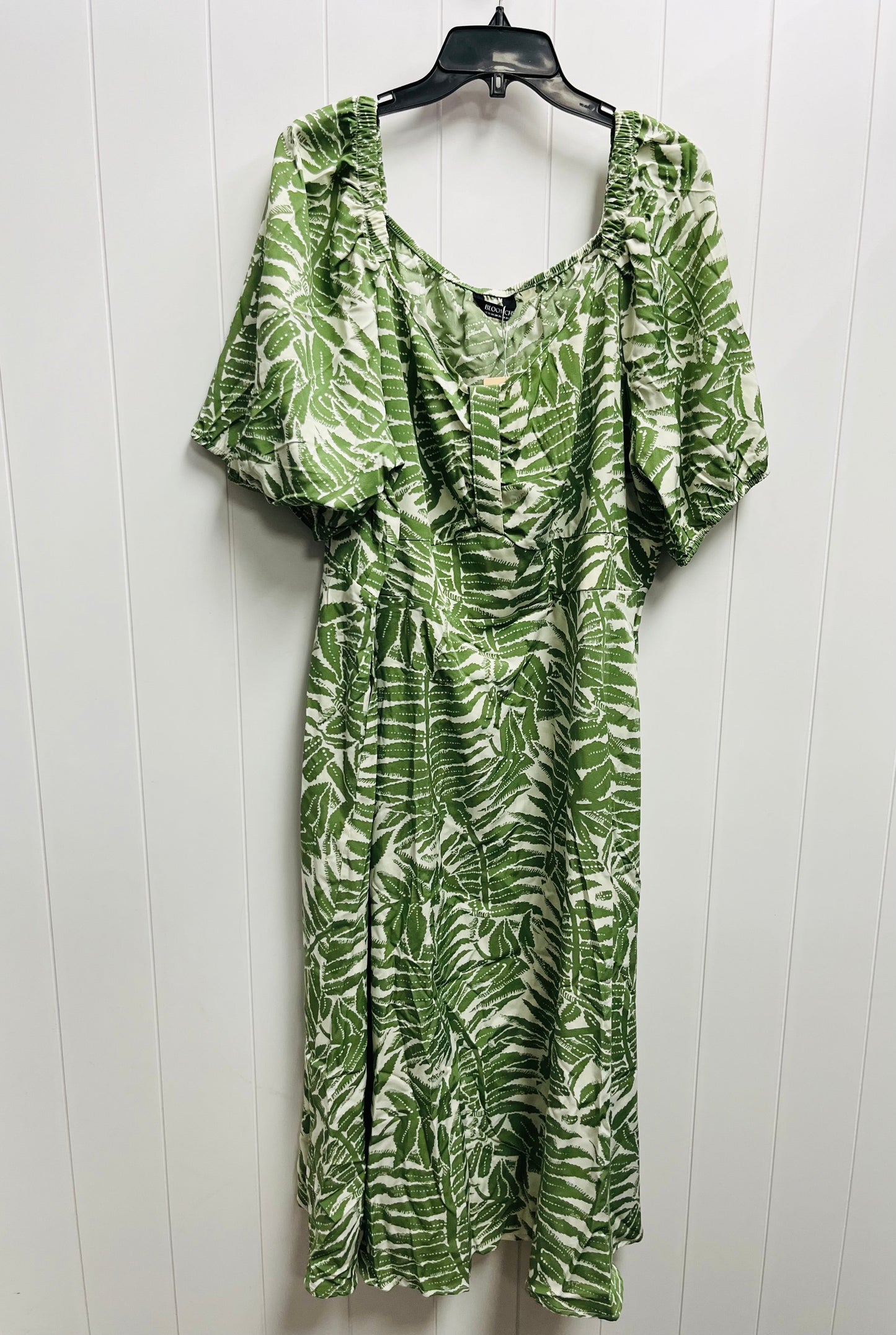 Dress Casual Maxi By BLOOMCHIC In Green & White, Size: 22