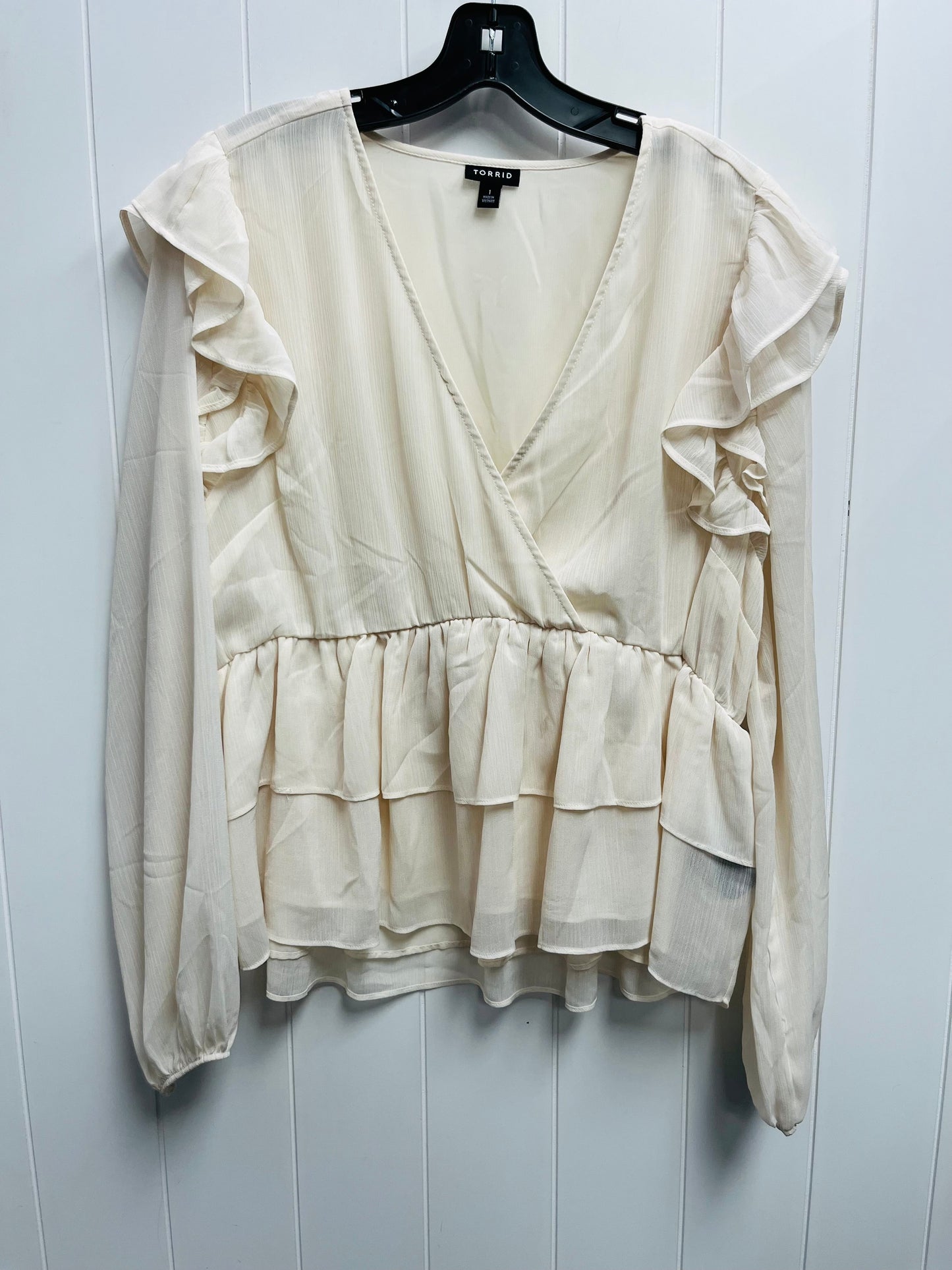 Blouse Long Sleeve By Torrid In Cream, Size: 1x