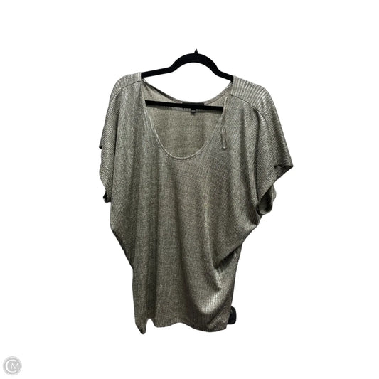 Top Short Sleeve By Kim & Cami In Grey & Silver, Size: L
