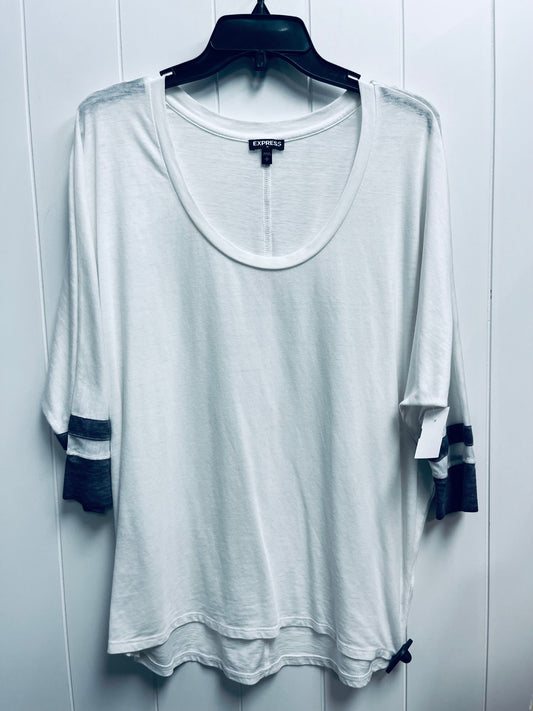 Top 3/4 Sleeve By Express In Blue & White, Size: S