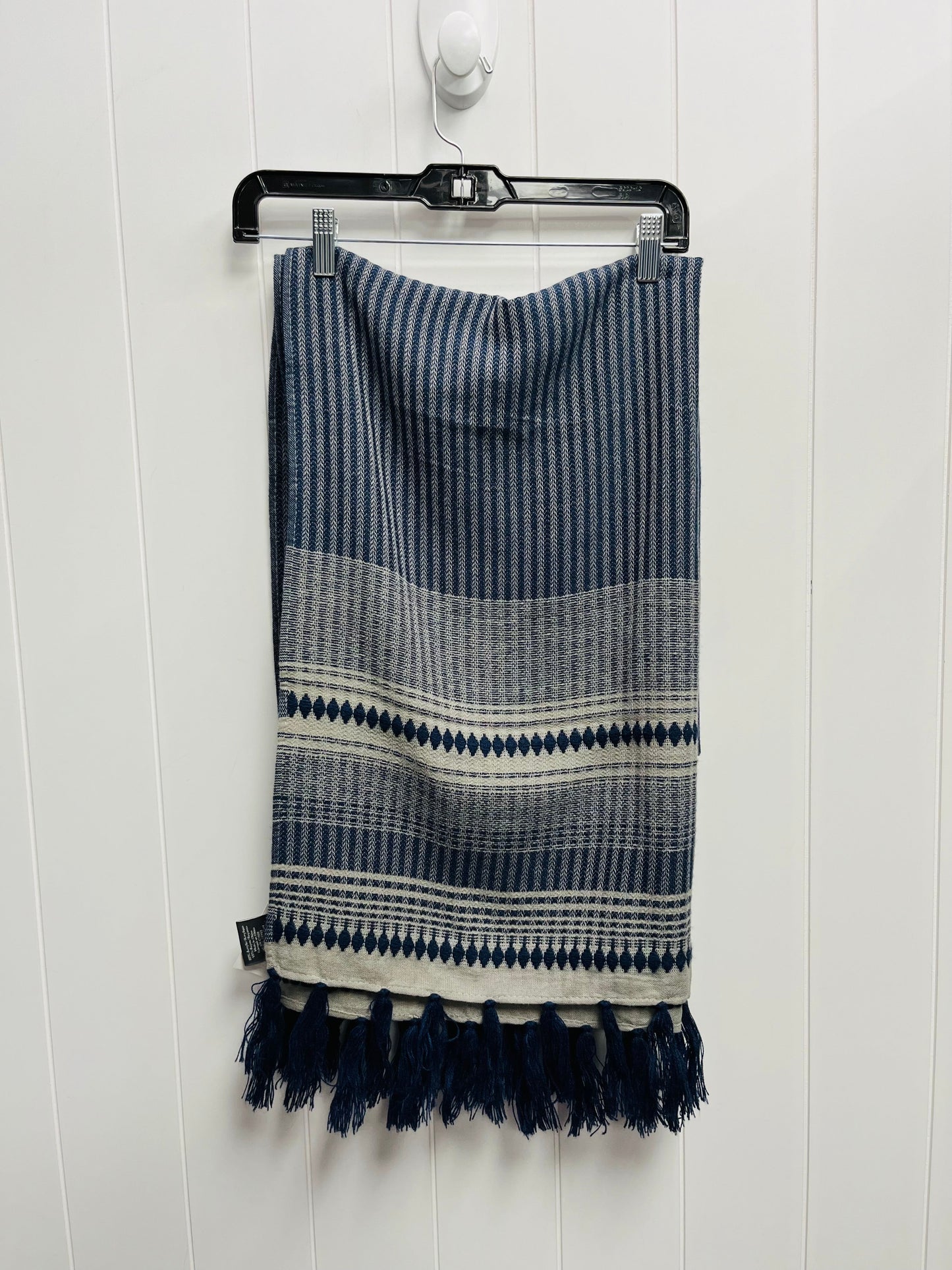 Scarf Winter By Vince Camuto In Blue & Grey