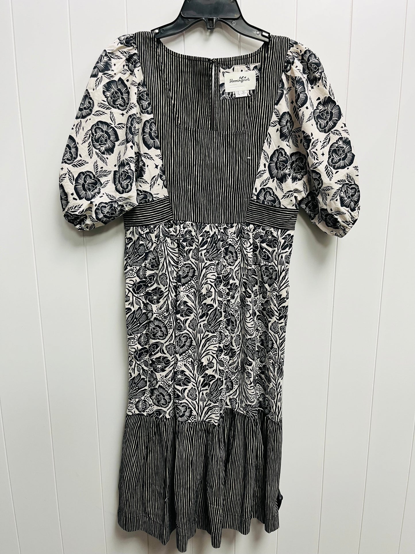 Dress Casual Midi By Anthropologie In Black & White, Size: 4