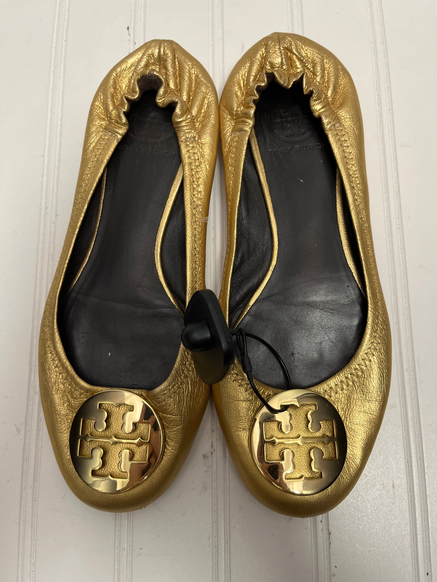 Shoes Designer By Tory Burch In Gold, Size: 8