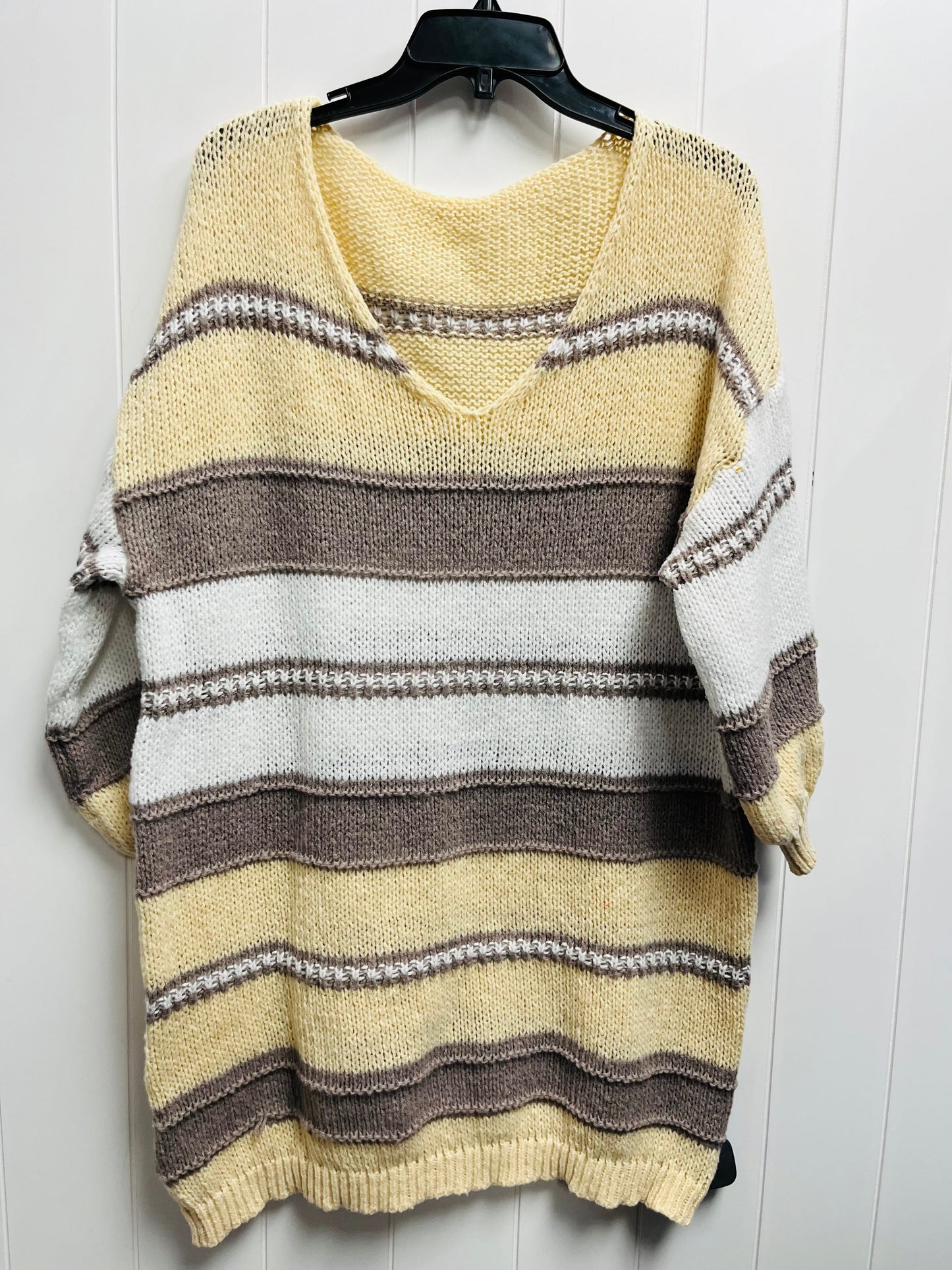 Sweater By Shein In Cream & Grey, Size: 1x