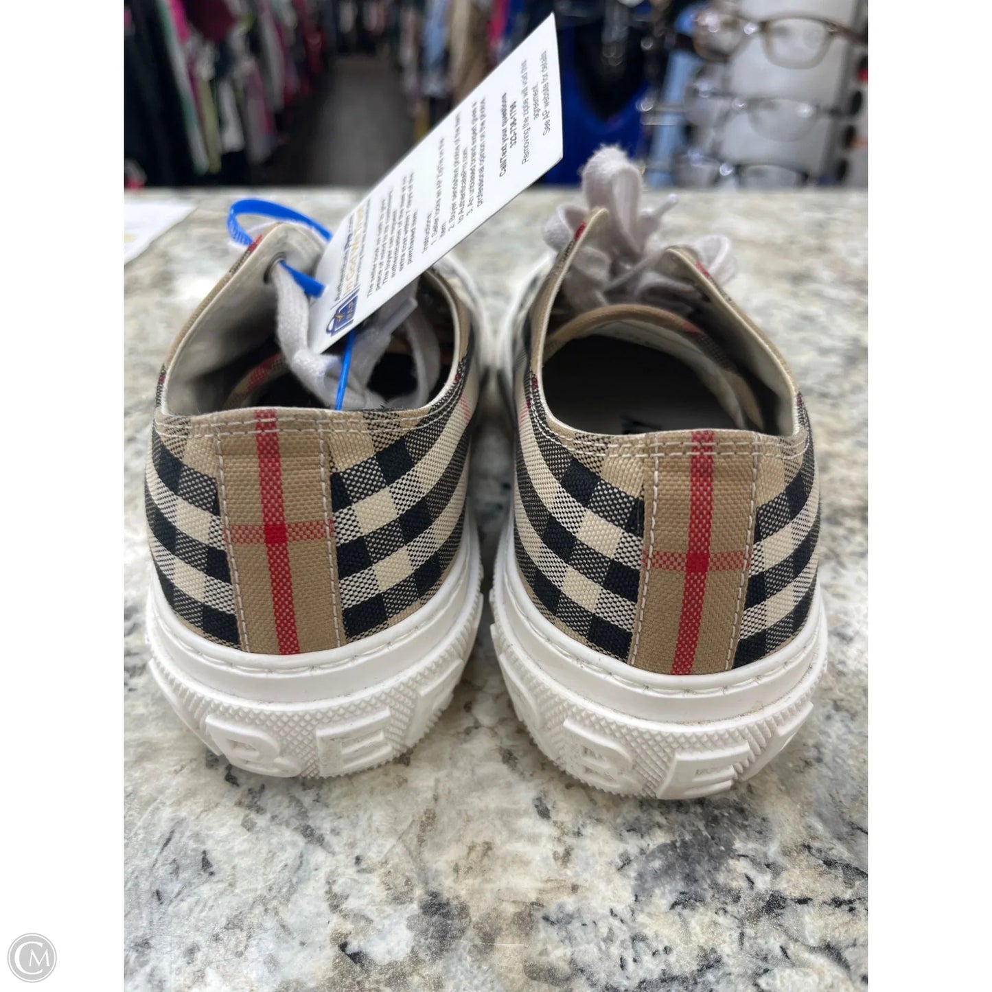 Shoes Luxury Designer By Burberry In Black & Tan, Size: 7