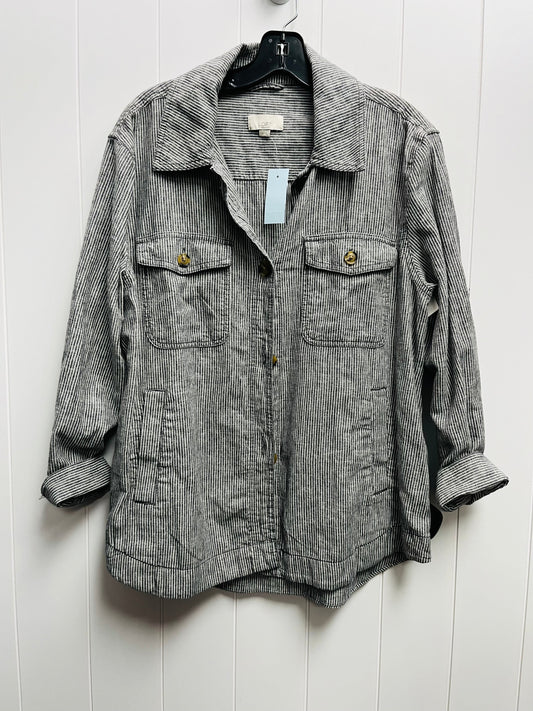 Grey & White Jacket Utility Loft, Size L