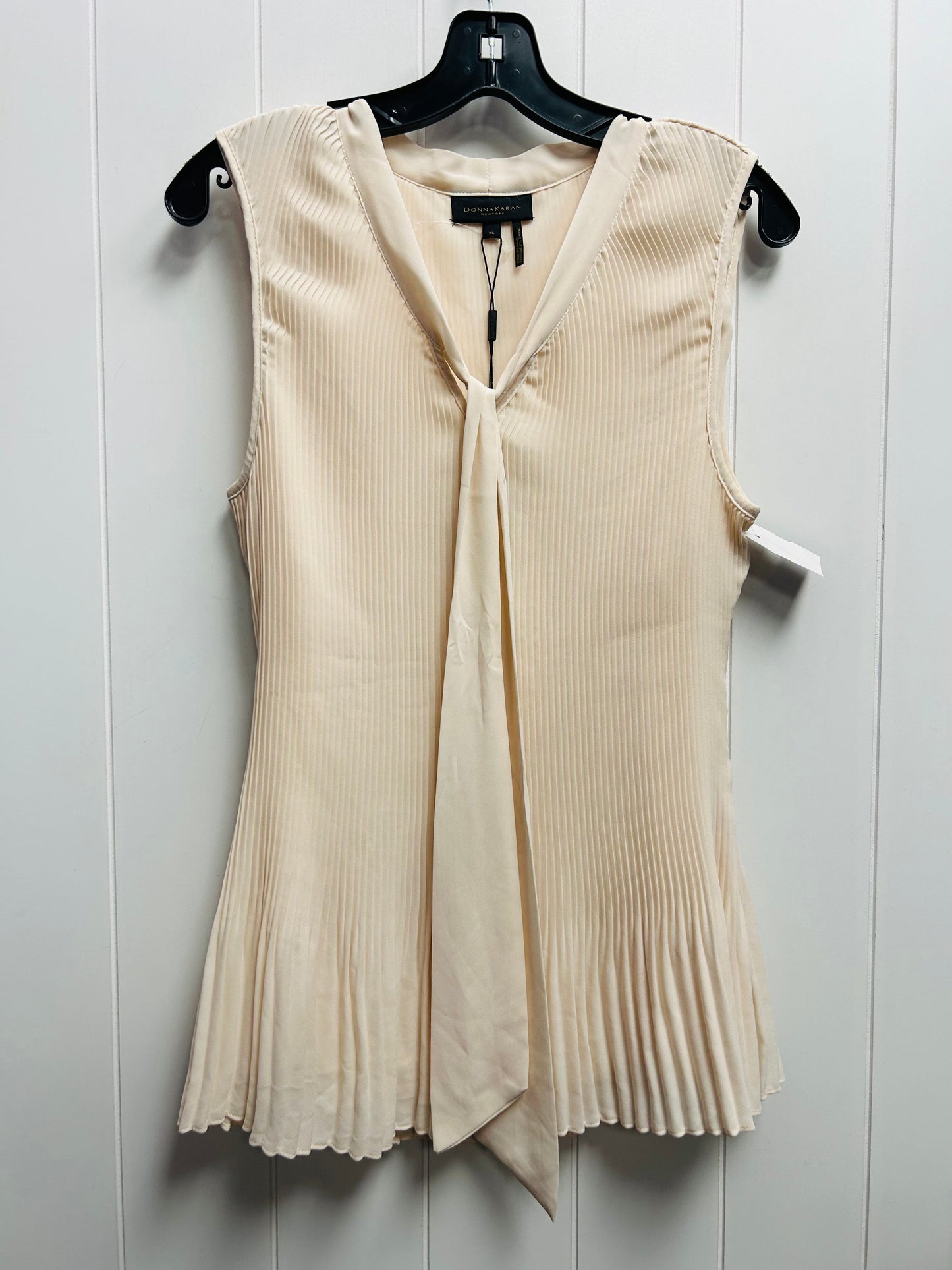 Top Sleeveless By Donna Karan In Cream, Size: Xl