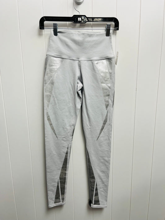 Athletic Leggings By Alo In Grey, Size: Xs