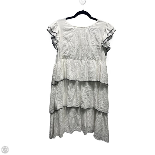 Dress Casual Short By English Factory In Black & White, Size: 1x