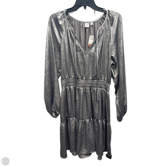 Dress Casual Short By Gap In Silver, Size: M