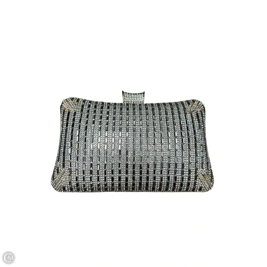 Clutch By Clothes Mentor, Size: Medium