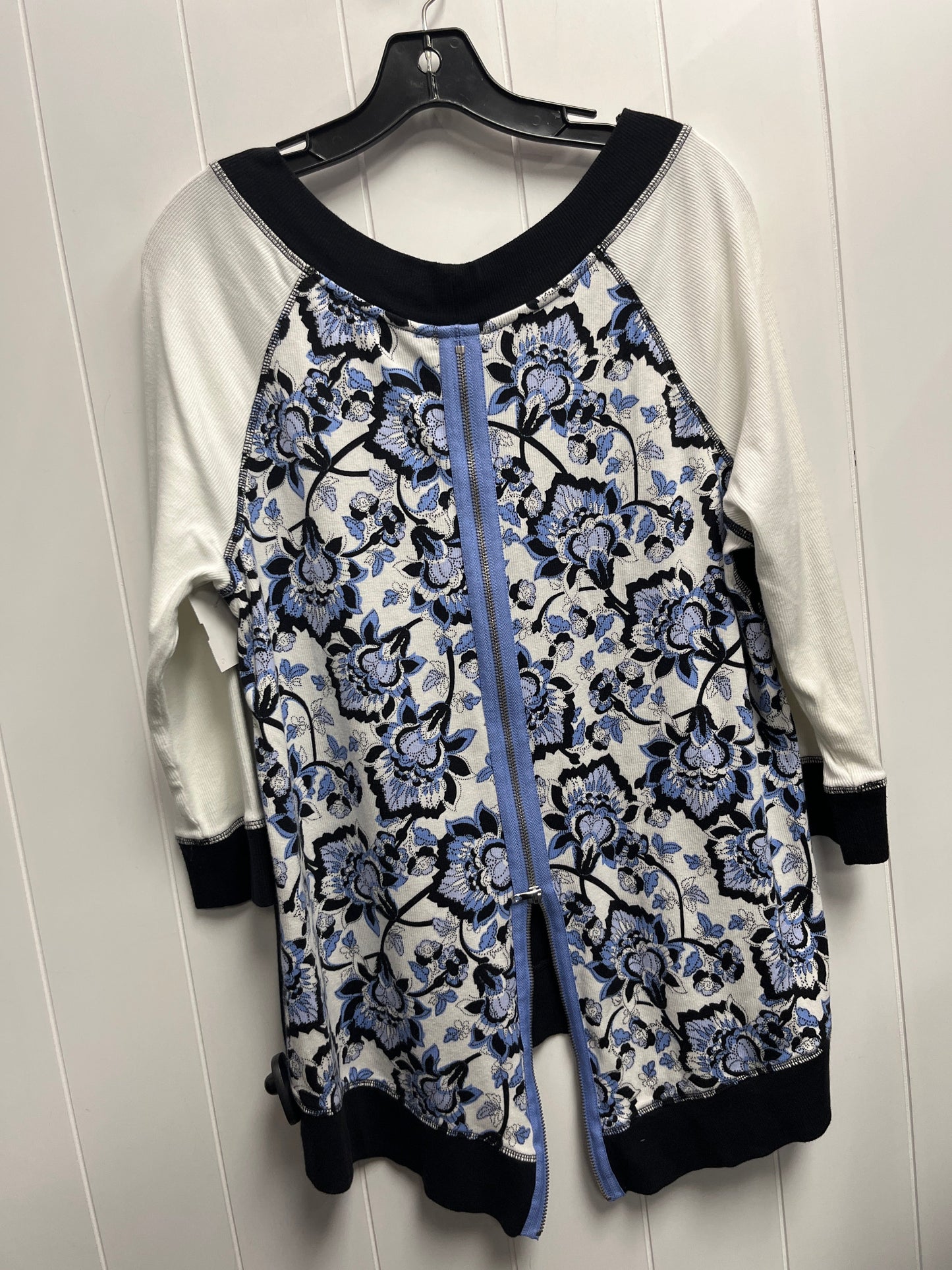 Top Long Sleeve By Chicos In Black & Blue, Size: L