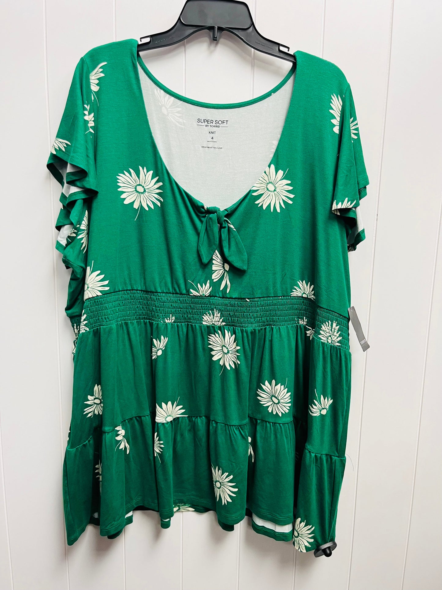 Green Top Short Sleeve Torrid, Size 4x