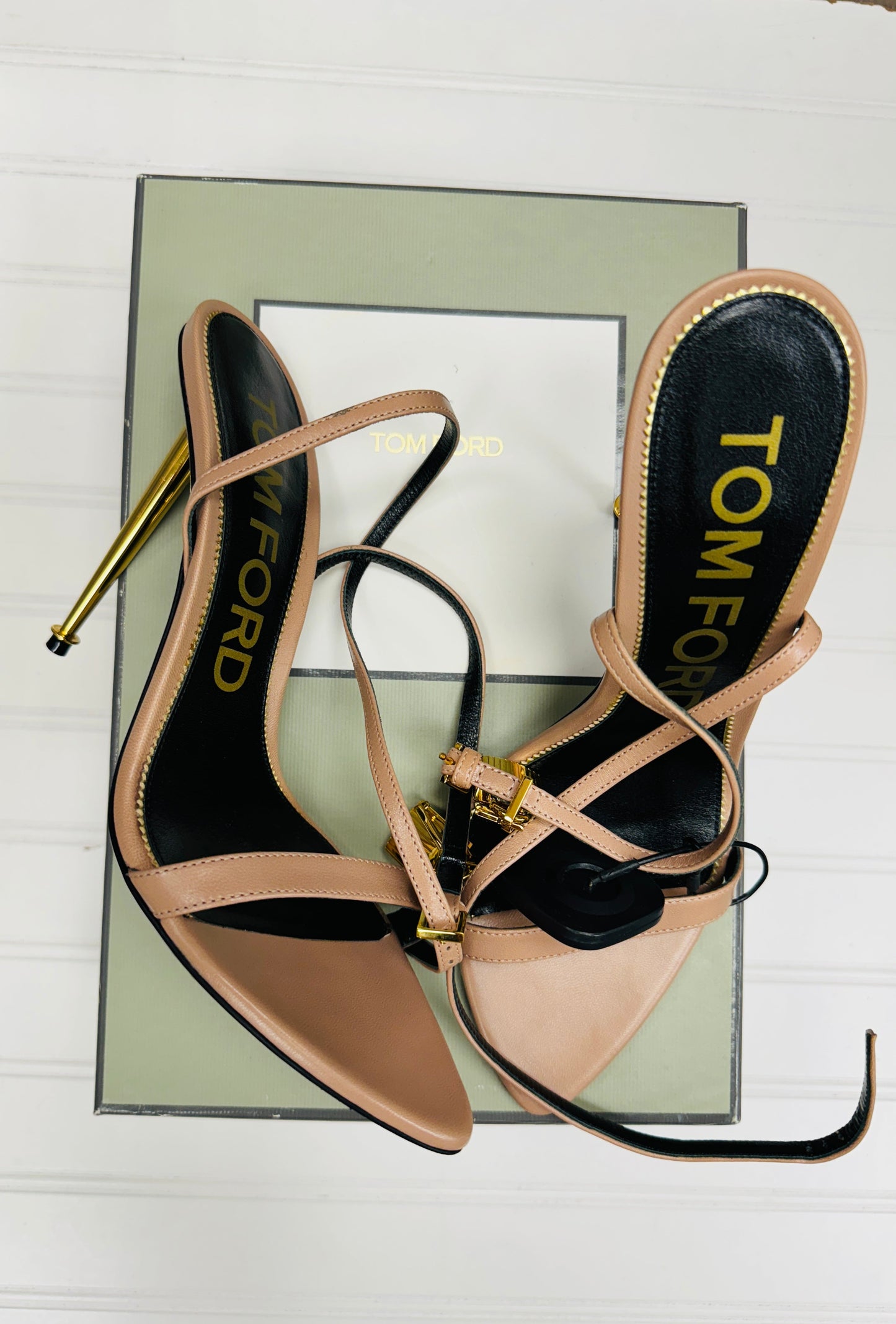 Sandals Luxury Designer By Tom Ford In Pink, Size: 9.5