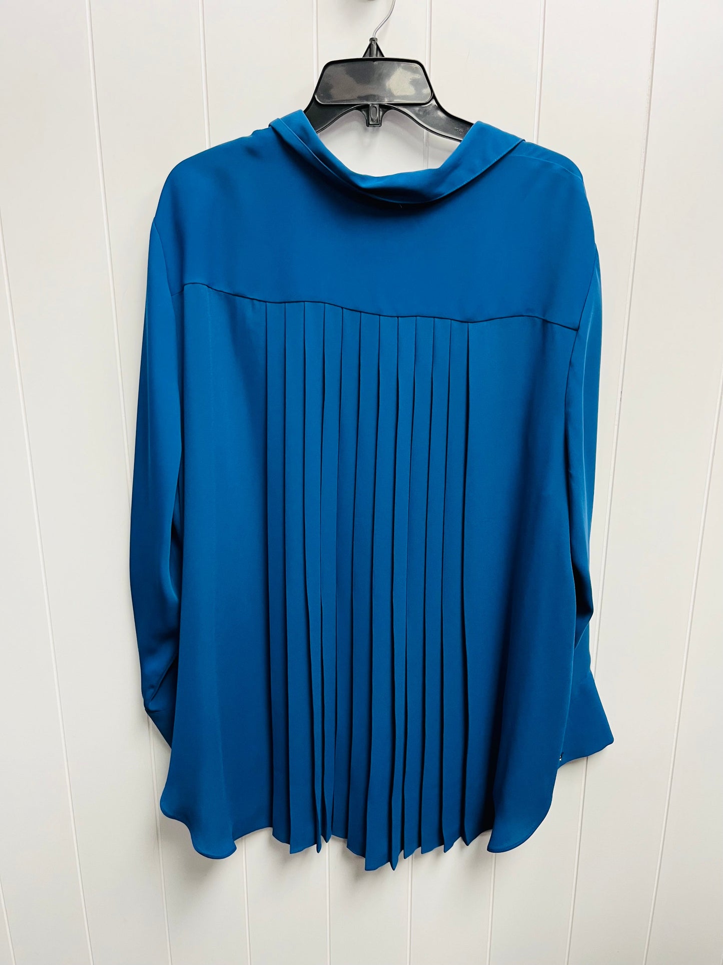 Top Long Sleeve By Chicos In Blue, Size: 1x