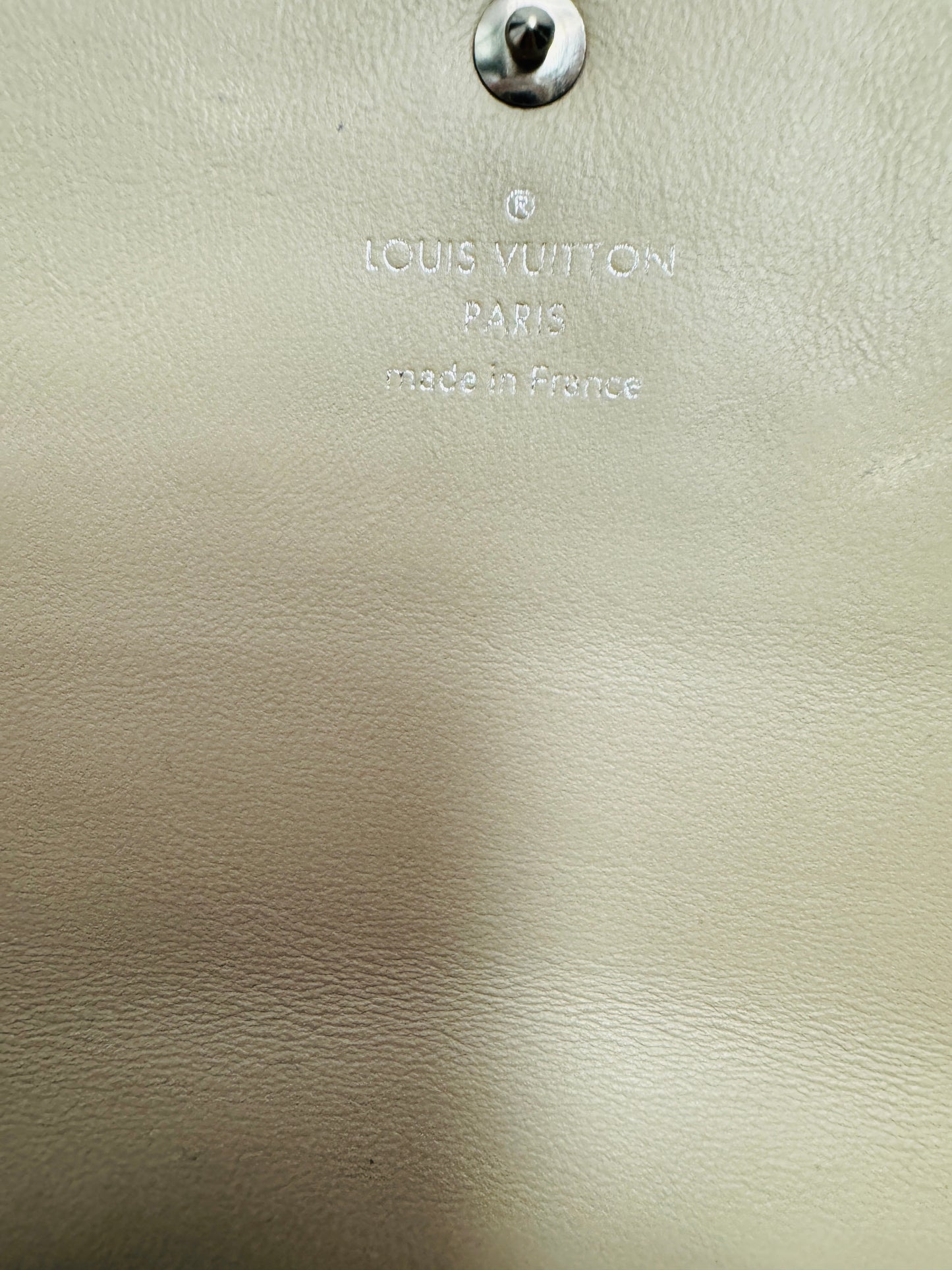 Wallet Luxury Designer By Louis Vuitton, Size: Medium