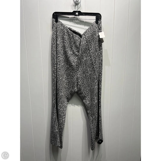 Pants Other By Cato In Black & White, Size: 22