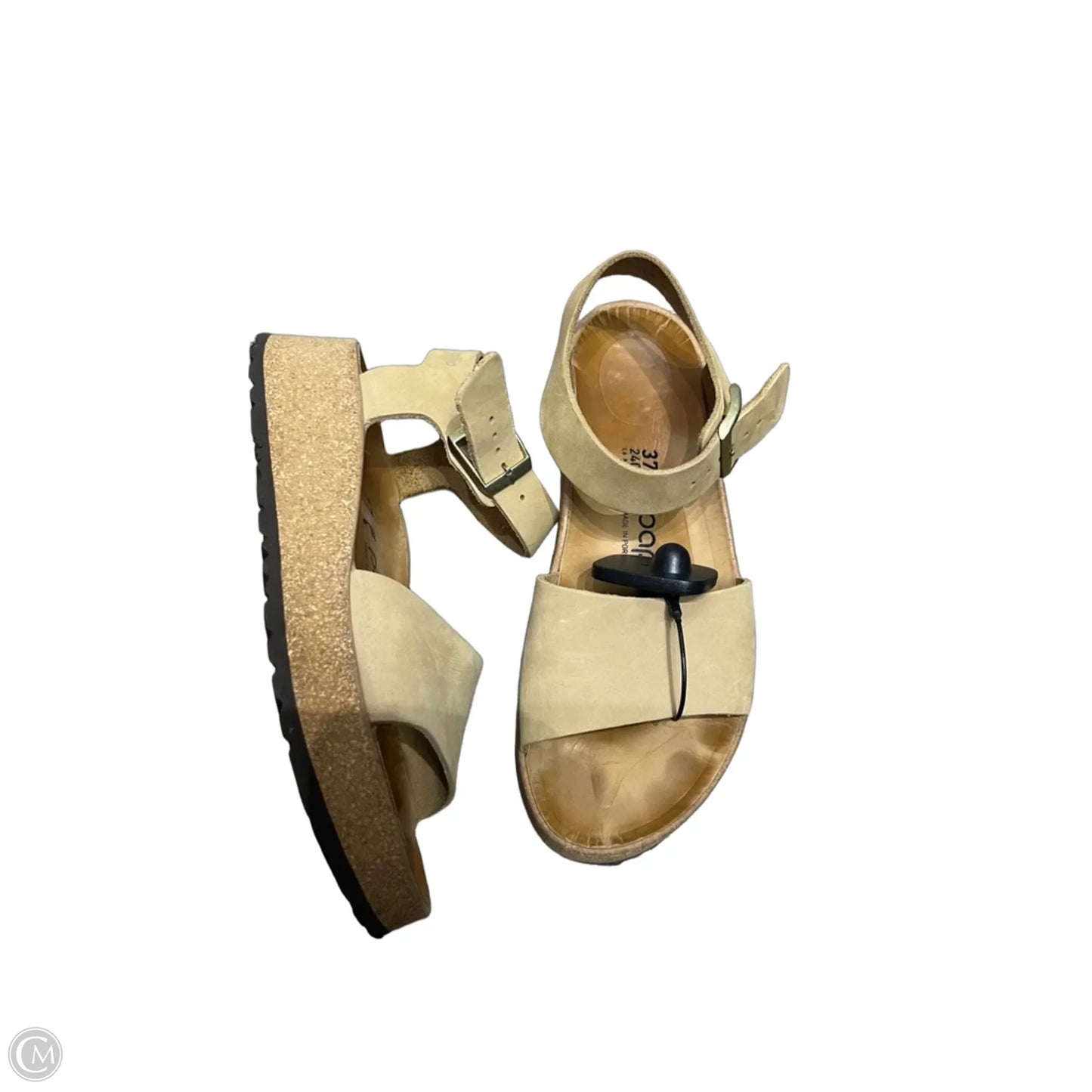 Sandals Flats By Clothes Mentor In Tan, Size: 6