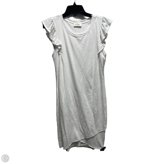 Dress Casual Short By Clothes Mentor In White, Size: M