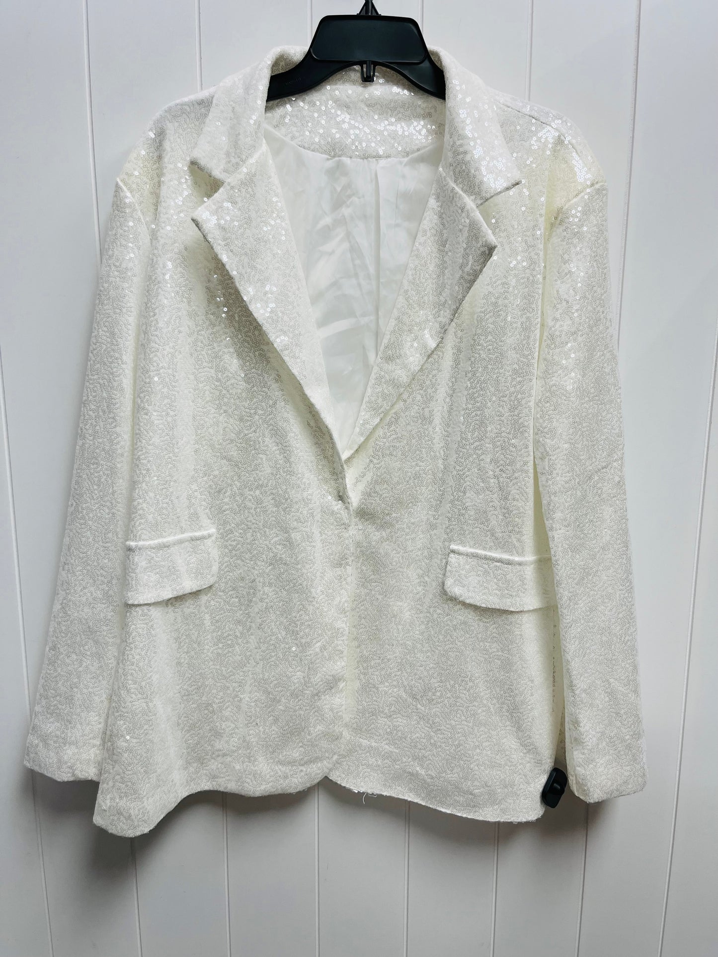 Blazer By Clothes Mentor In White, Size: Xl