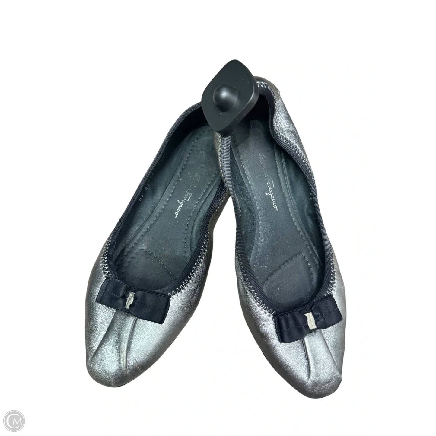 Shoes Luxury Designer By Ferragamo In Silver, Size: 6.5