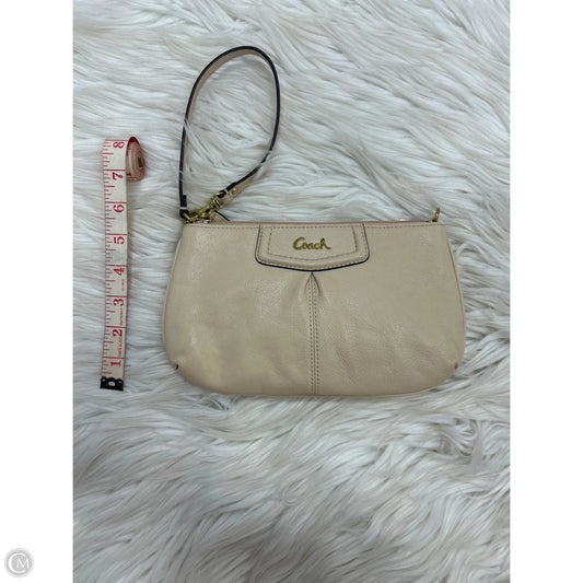 Wristlet Designer By Coach, Size: Medium