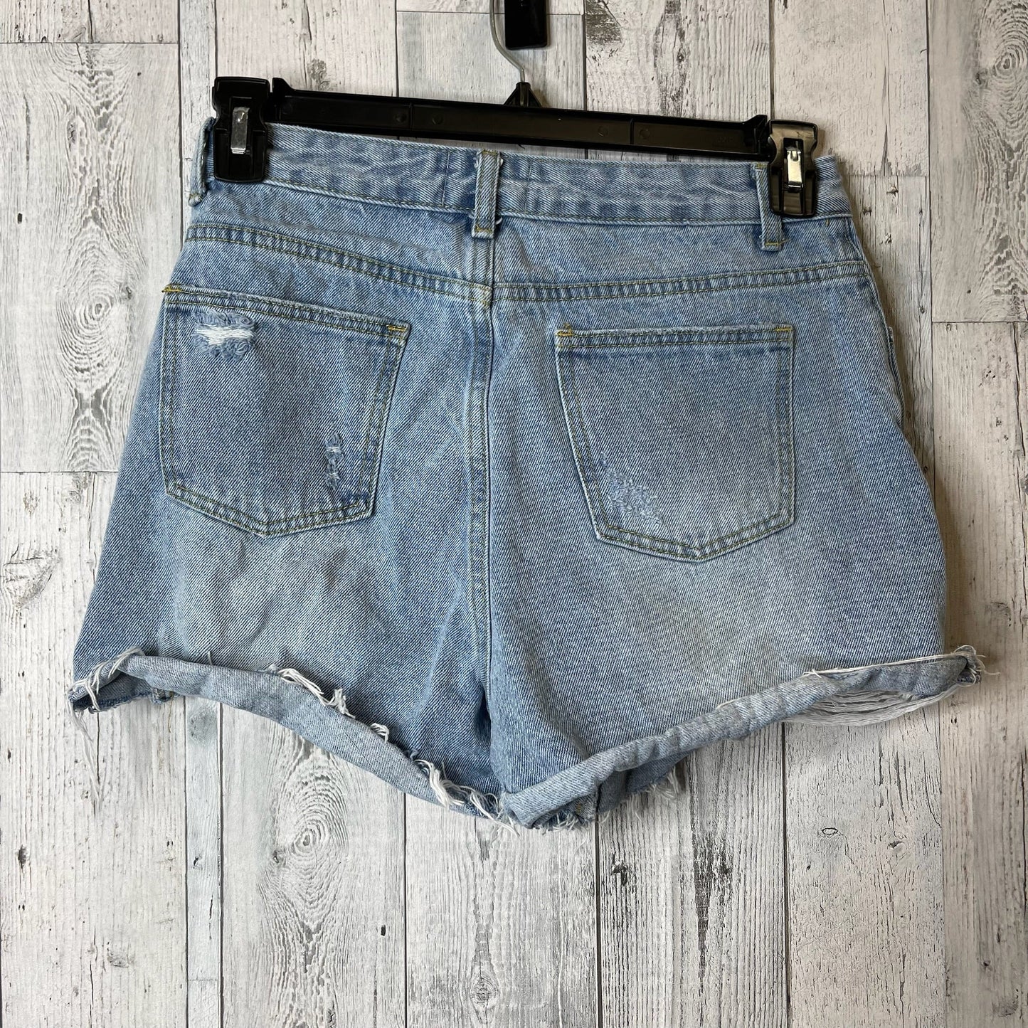 Shorts By Clothes Mentor  Size: 6