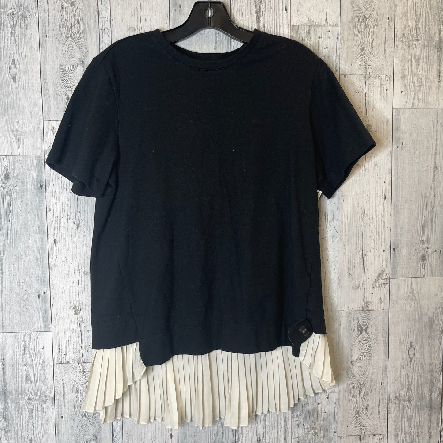 Top Short Sleeve By Banana Republic  Size: M