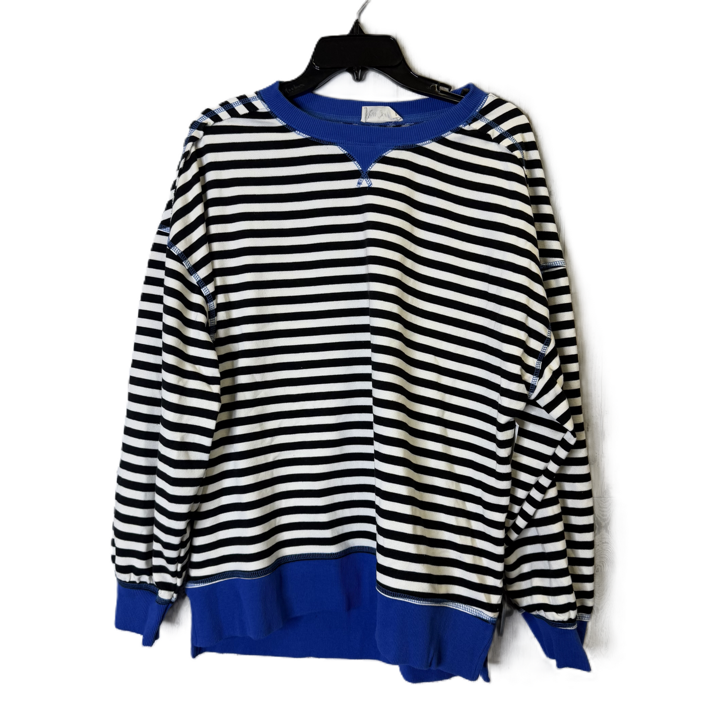 Top Long Sleeve By Clothes Mentor In Striped Pattern, Size: M