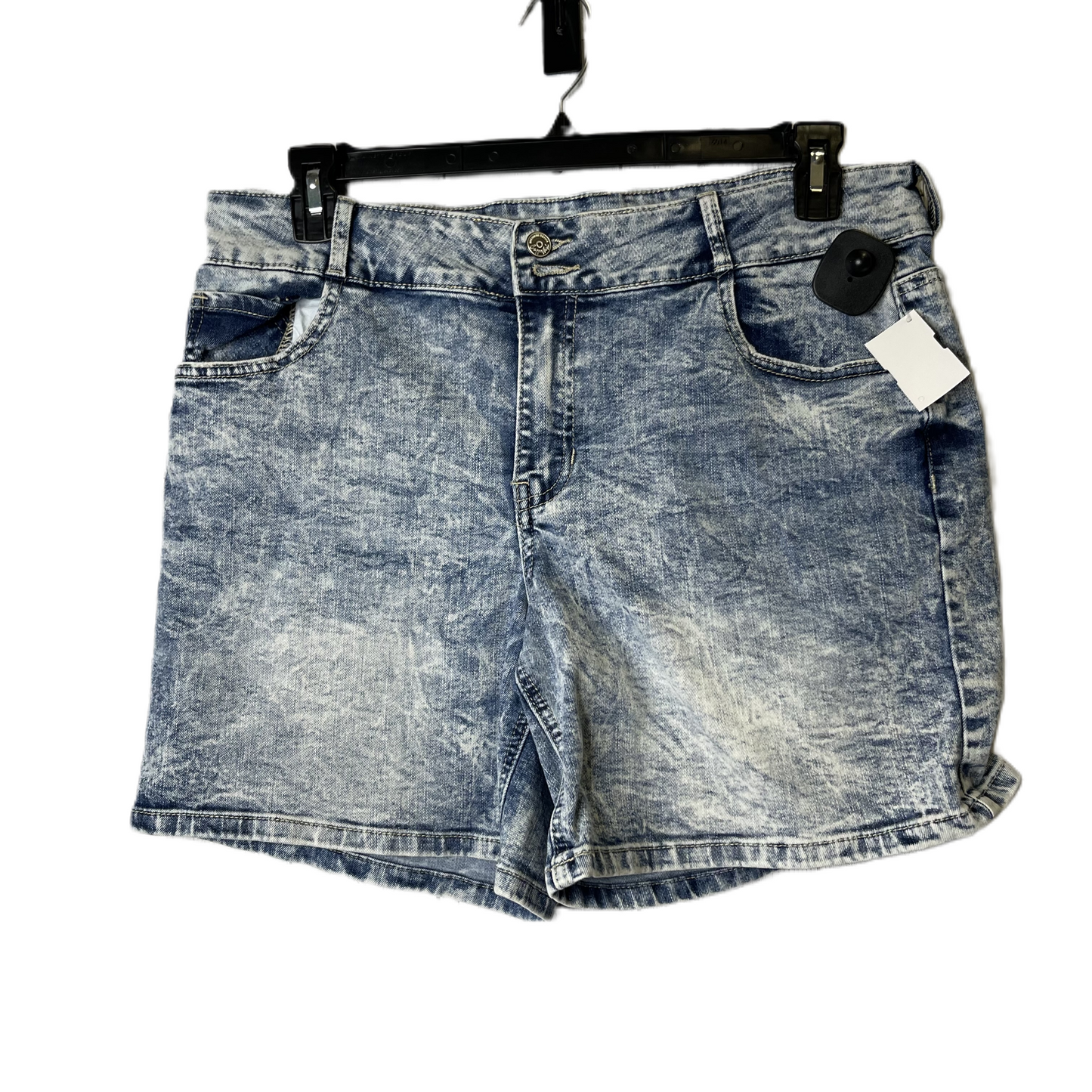 Shorts By Clothes Mentor  Size: 14