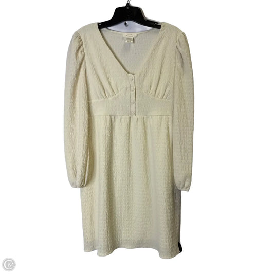 Dress Casual Short By Urban Outfitters In Cream, Size: M