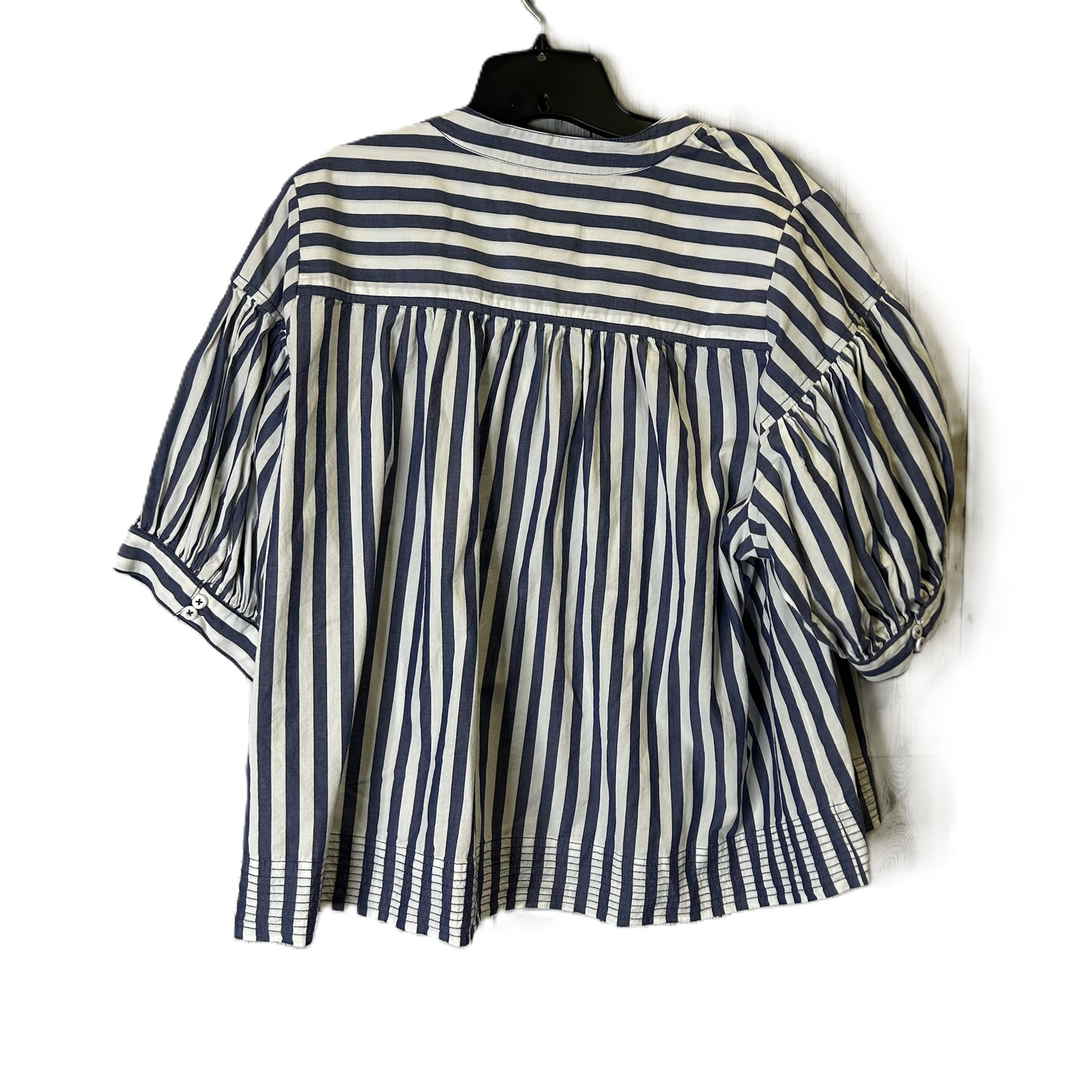 Top Short Sleeve By Anthropologie In Blue & White, Size: 1x