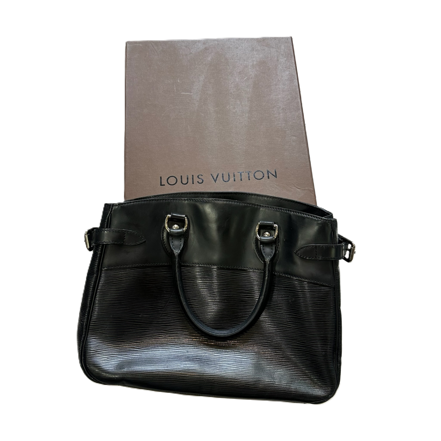 Handbag Luxury Designer By Louis Vuitton, Size: Medium