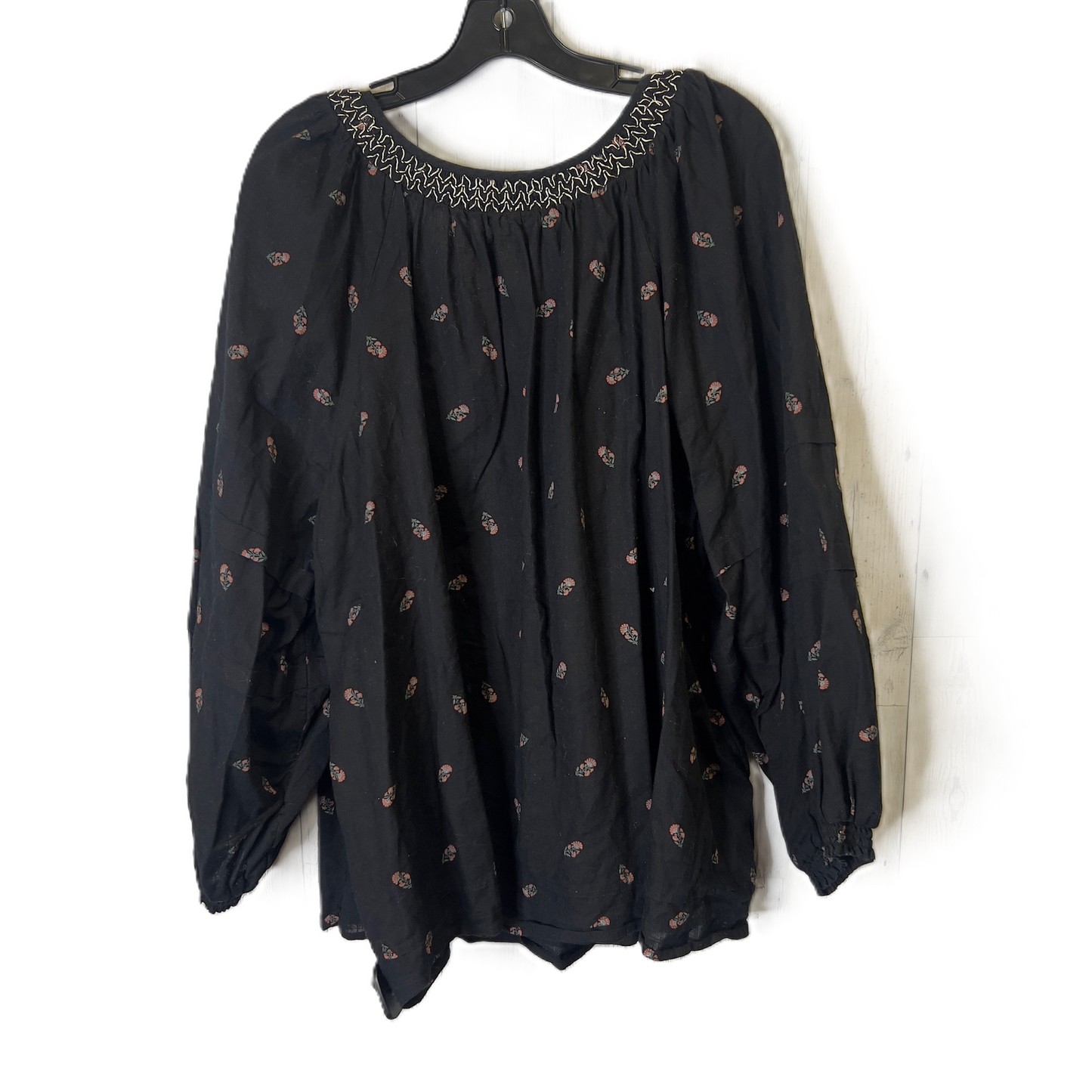 Top Long Sleeve By Old Navy In Black, Size: 3x