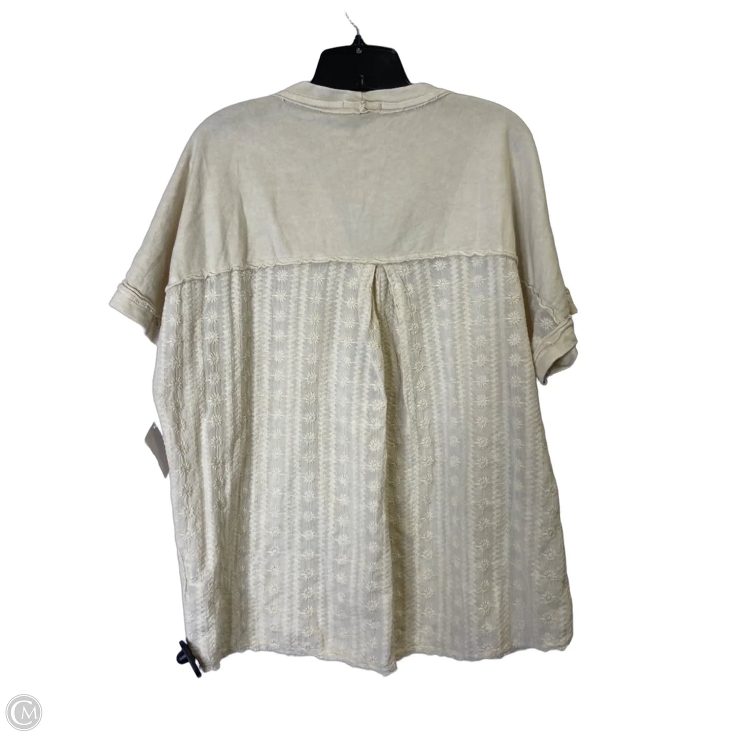 Top Short Sleeve By Clothes Mentor In Cream, Size: S