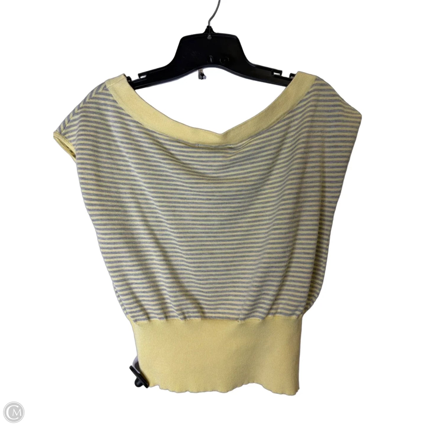 Top Sleeveless Basic By Forever 21 In Yellow, Size: M