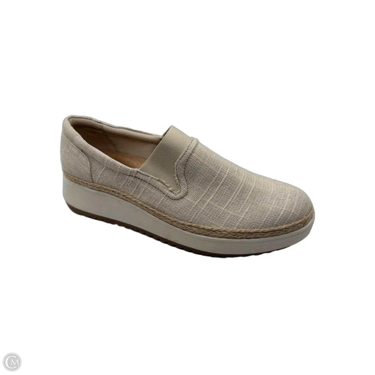 Shoes Flats By Clarks In Cream, Size: 10