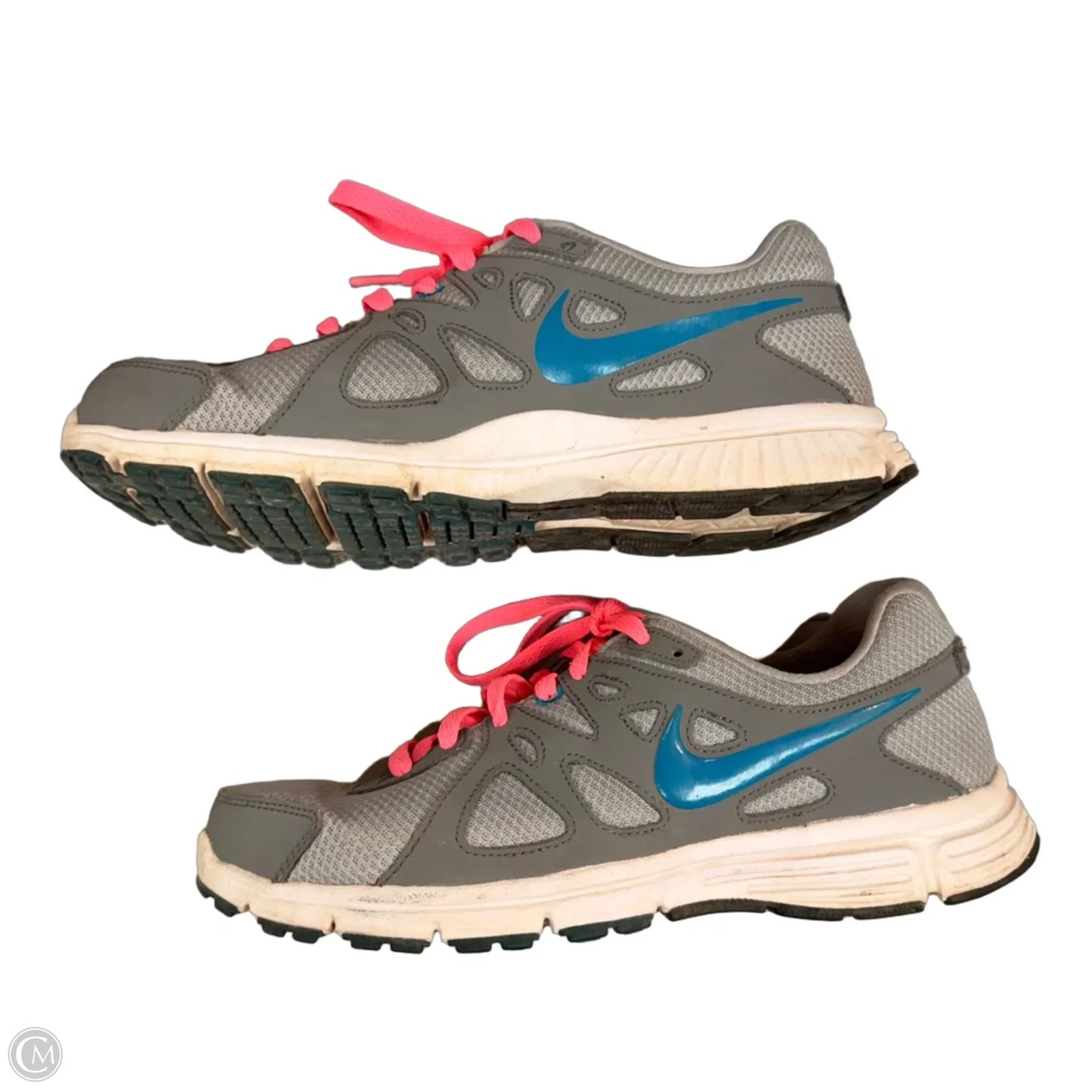 Shoes Sneakers By Nike In Grey & Pink, Size: 8.5