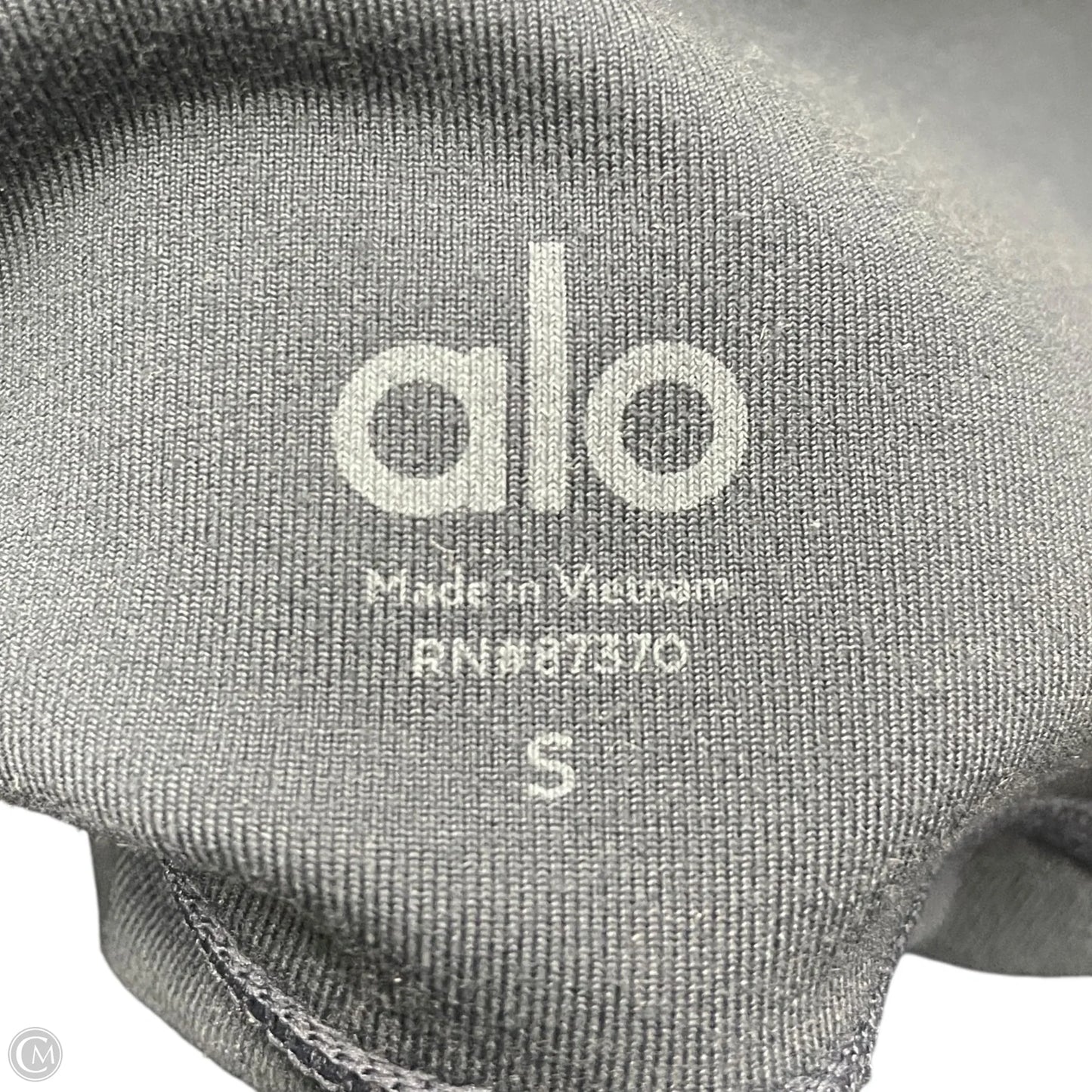 Athletic Leggings By Alo In Grey, Size: S