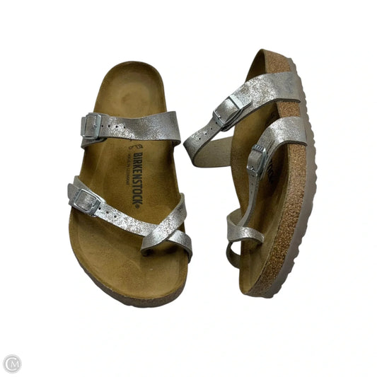 Sandals Flats By Birkenstock In Tan, Size: 11