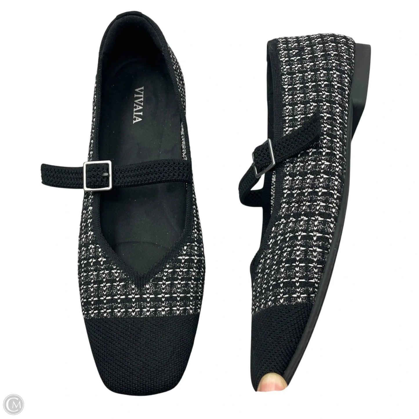 Shoes Flats By Vivaia In Black & White, Size: 8.5