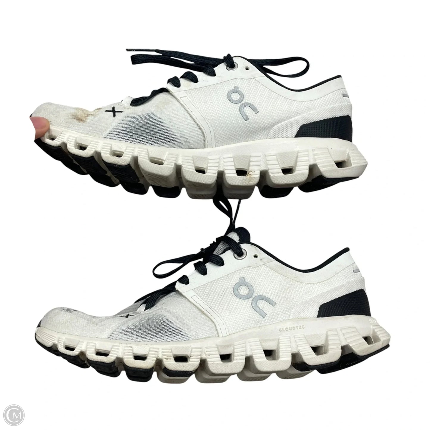 Shoes Athletic By On Cloud In Black & White, Size: 5.5