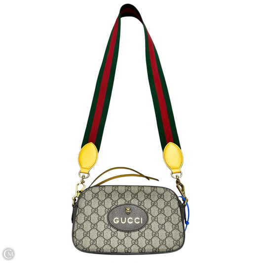 Crossbody Luxury Designer By Gucci, Size: Small