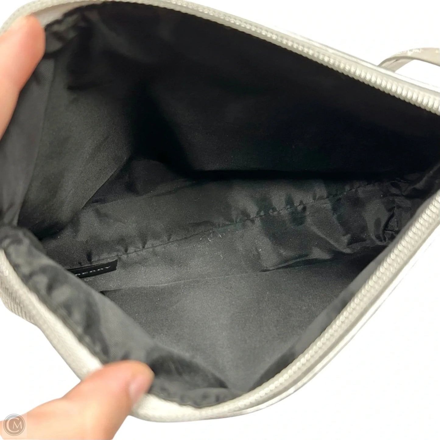 Makeup Bag Luxury Designer By Burberry, Size: Medium