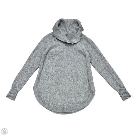 Sweater By Anthropologie In Grey, Size: Xs