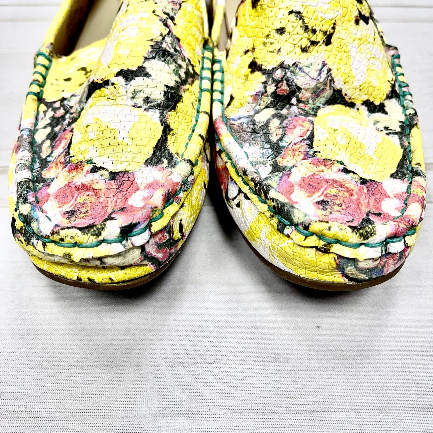 Shoes Flats Moccasin By Isaac Mizrahi Live Qvc  Size: 7