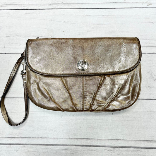 Wristlet Designer By Coach  Size: Medium