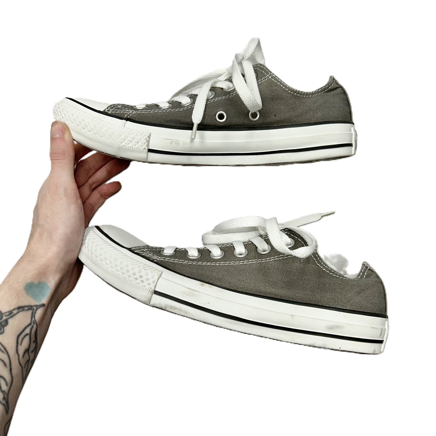 Shoes Sneakers By Converse In Grey & White, Size: 7