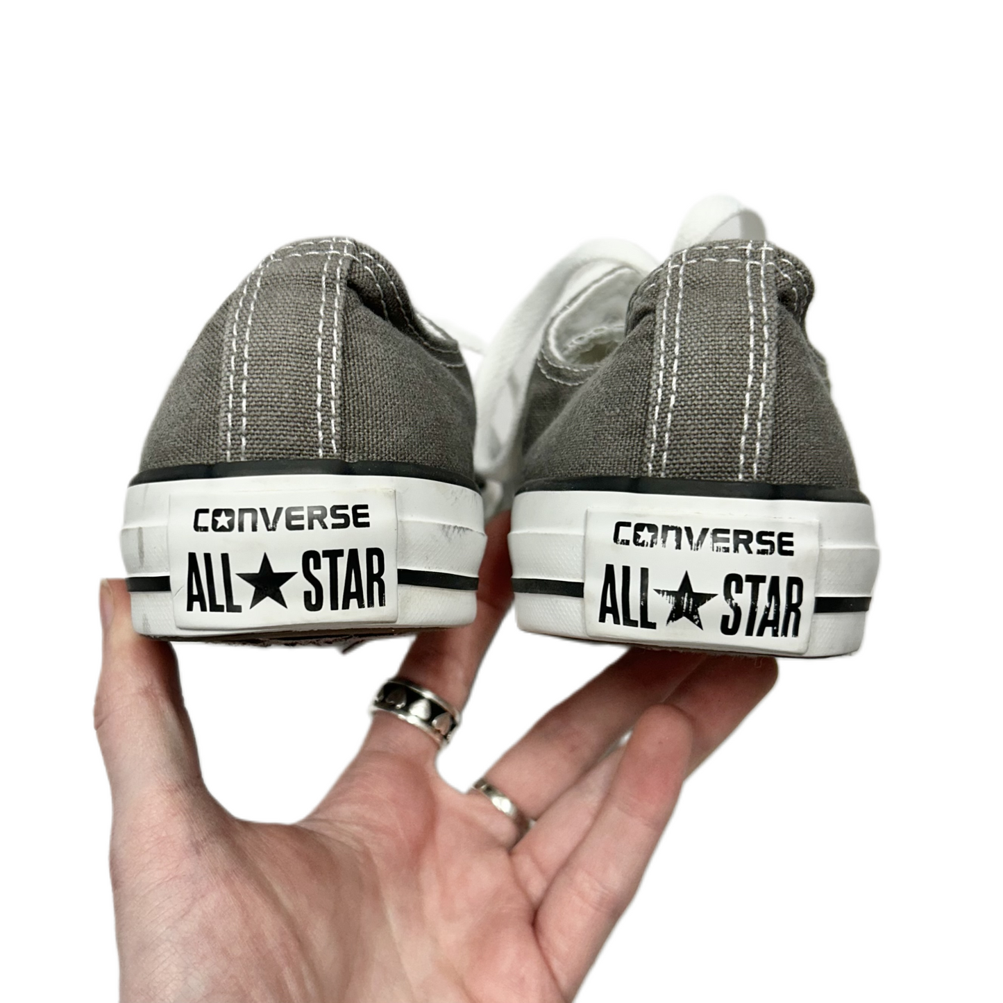 Shoes Sneakers By Converse In Grey & White, Size: 7